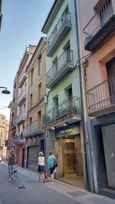 Ferienwohnung Precioso Apartamento Duplex En El Centro De Olot Exterior foto