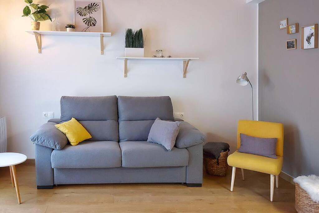 Ferienwohnung Precioso Apartamento Duplex En El Centro De Olot Exterior foto