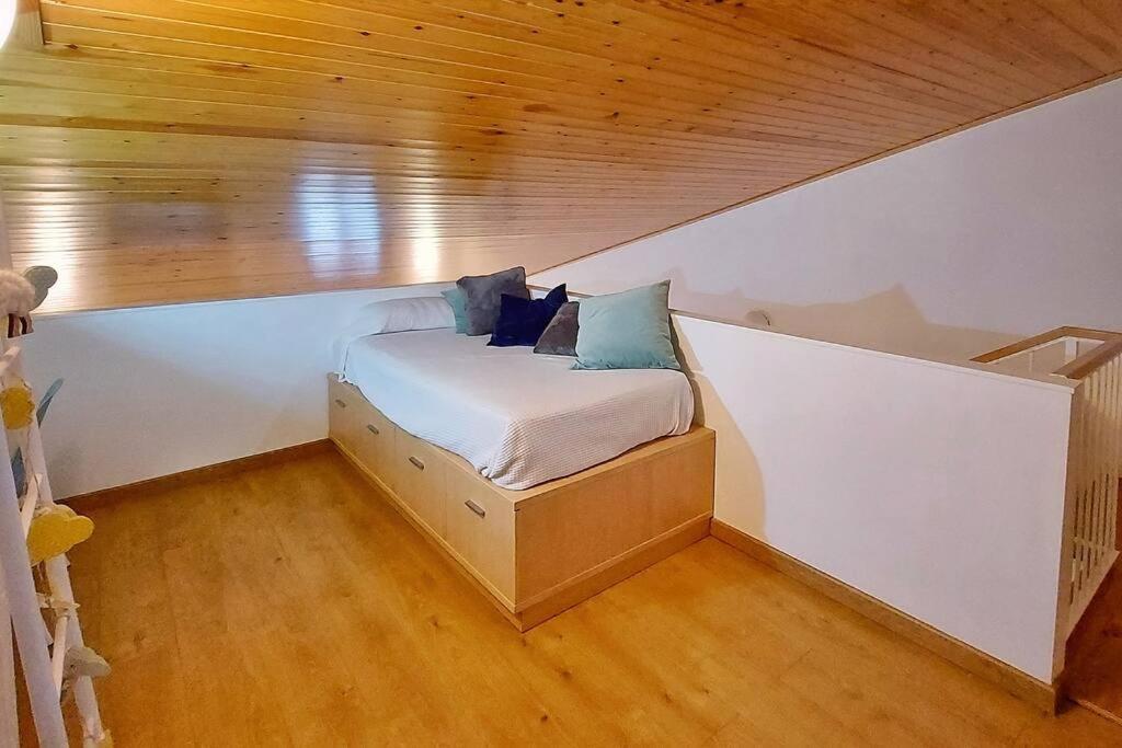 Ferienwohnung Precioso Apartamento Duplex En El Centro De Olot Exterior foto